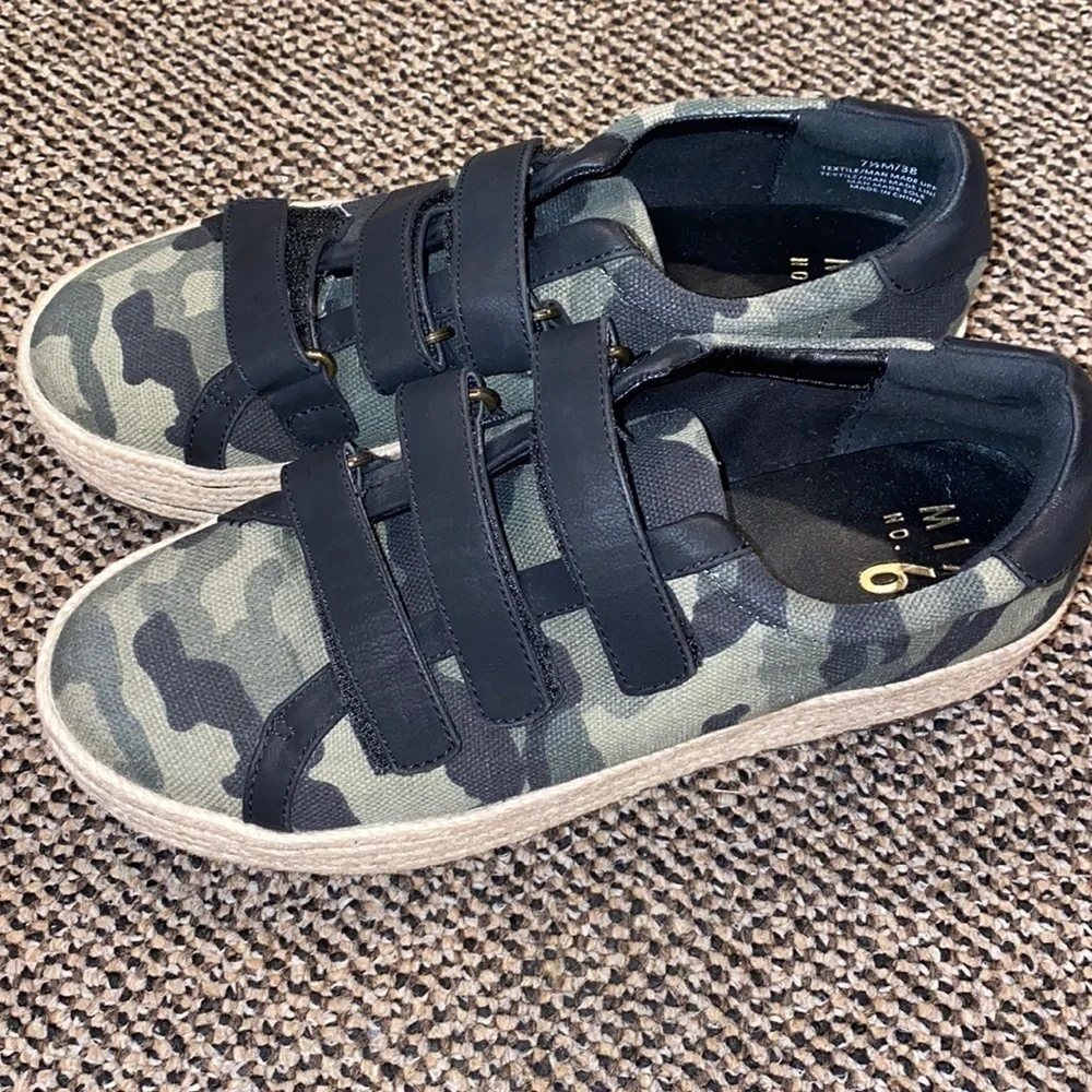 Mix no. 6 Camouflaged Canvas Platform Espadrille with Velcro straps size 7.5
